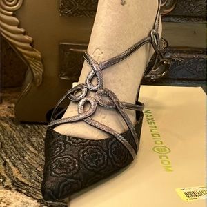 Max Studio dressy shoes